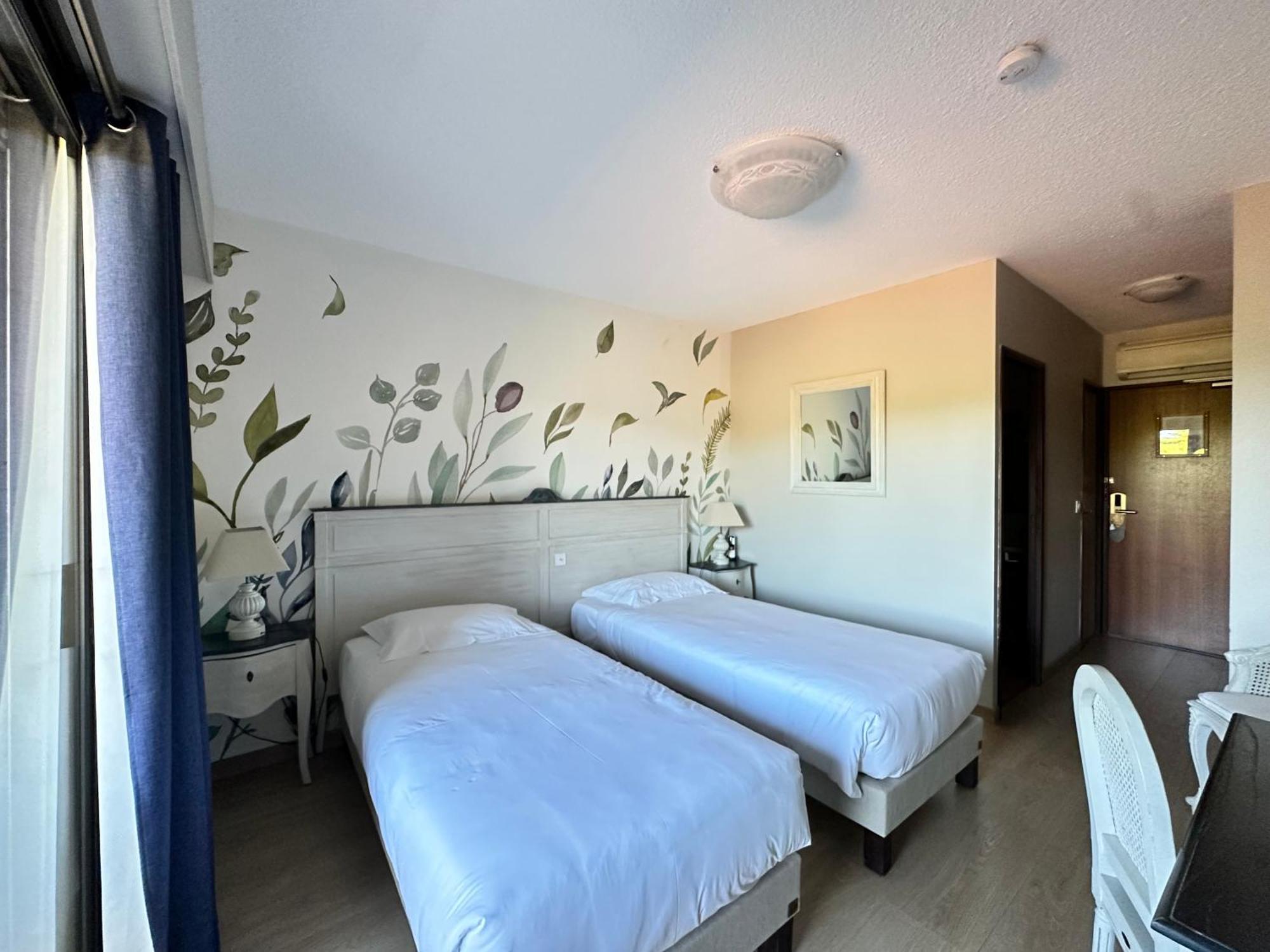 Hotel Le Colombier Мустьє-Сент-Марі Екстер'єр фото